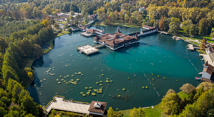 Ungarn Kurort Hévíz Foto Ungarisches Tourismusamt